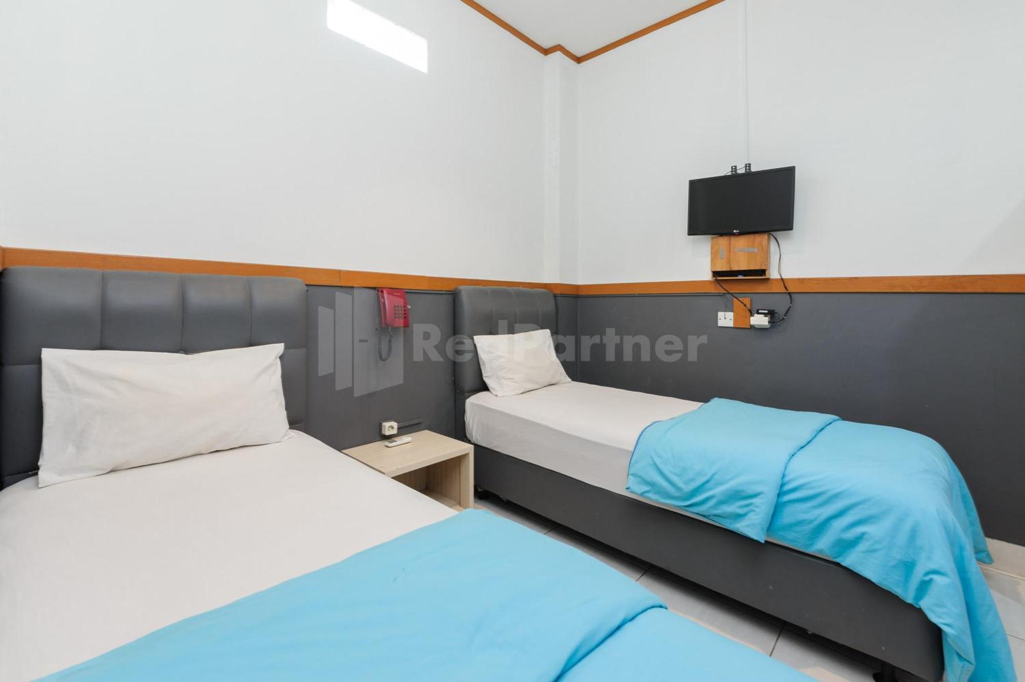 Ian Hotel Jaksa Mitra Reddoorz Джакарта Экстерьер фото